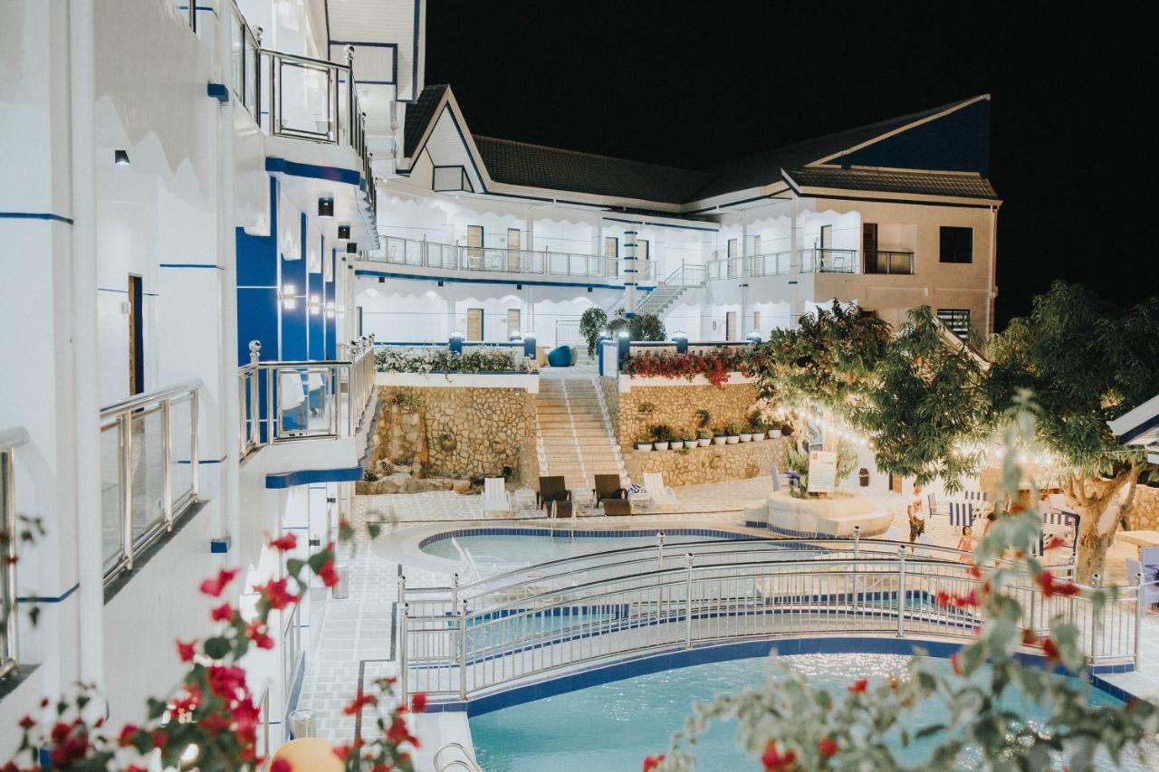 Santiago Cove Hotel And Restaurant Exteriér fotografie
